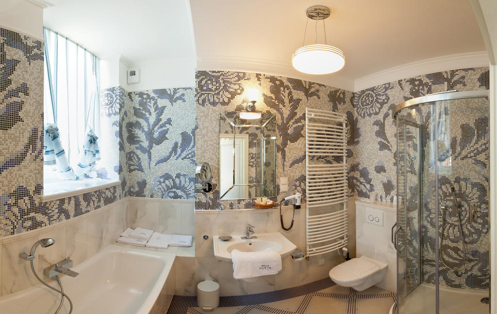 Hotel Willa Hueta Kielce Rum bild